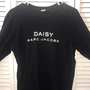 comfy marc jacobs long sleeve